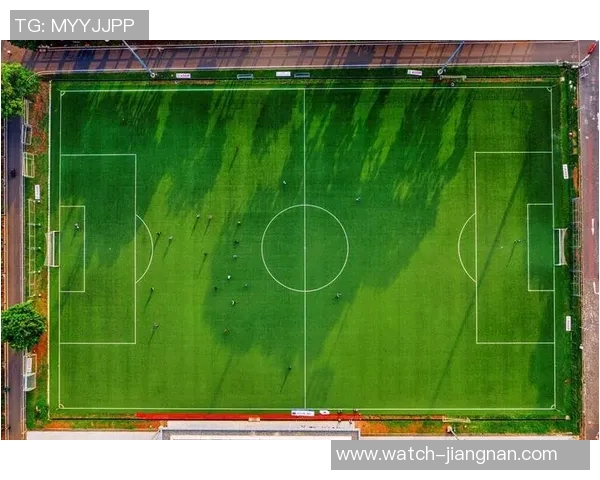 标准足球场周长的测量与影响因素探讨及其在比赛中的重要性分析